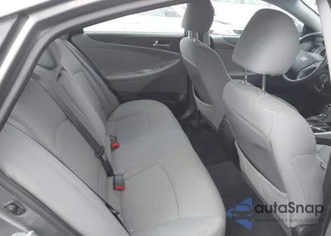 2013 Hyundai Sonata Gls z USA, uszkodzony, nr VIN 5NPEB4AC4DH543196